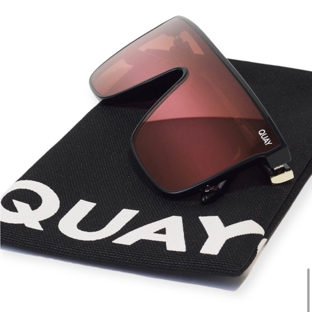 QUAY Nightfall Sunglasses Black Frame Brown Pink
Mirror Lenses Shield NWT